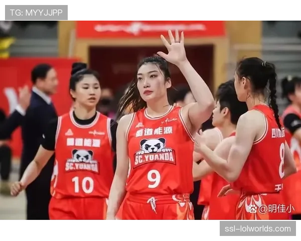 四川女篮全胜战绩晋级全锦赛淘汰赛，年轻阵容表现亮眼
