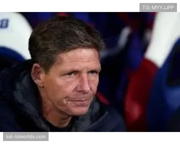 格拉斯纳谈水晶宫黑马之谜：“六码区混战战术针对裁判尺度”