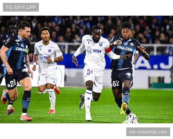 欧塞尔0-2客负布雷斯特,保级形势雪上加霜 欧塞尔0-2客负布雷斯特,保级形势雪上加霜