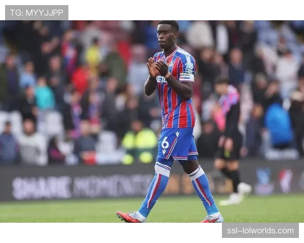 曼城冬窗签下伯恩茅斯边锋塞门约，水晶宫队长格伊加盟在即