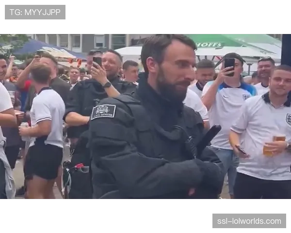 德国警方成功打击一个伪造德甲比赛球票的犯罪团伙 德国警方成功打击一个伪造德甲比赛球票的犯罪团伙